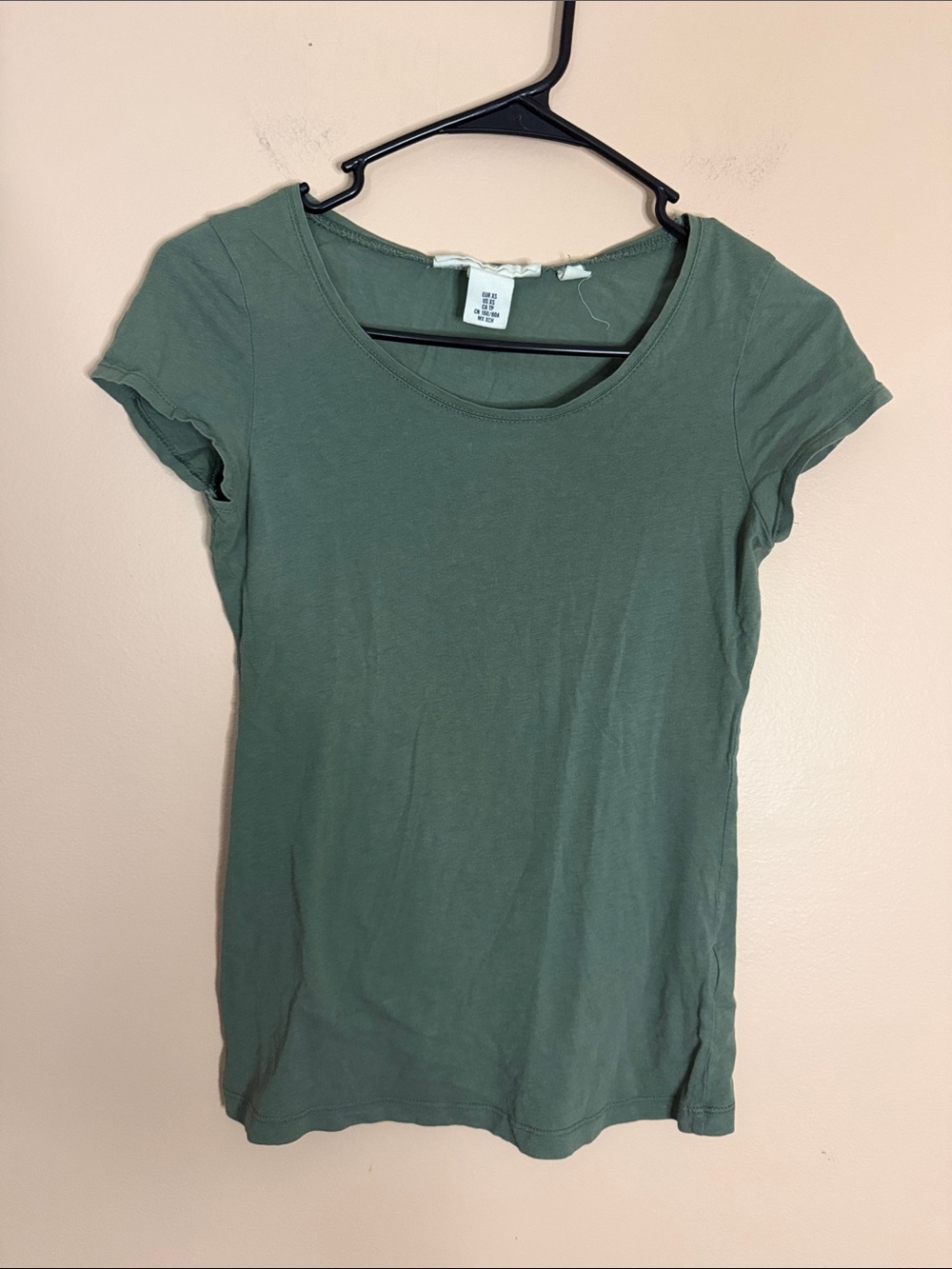 H&M Olive Green Scoop Neck Short Sleeve Tee